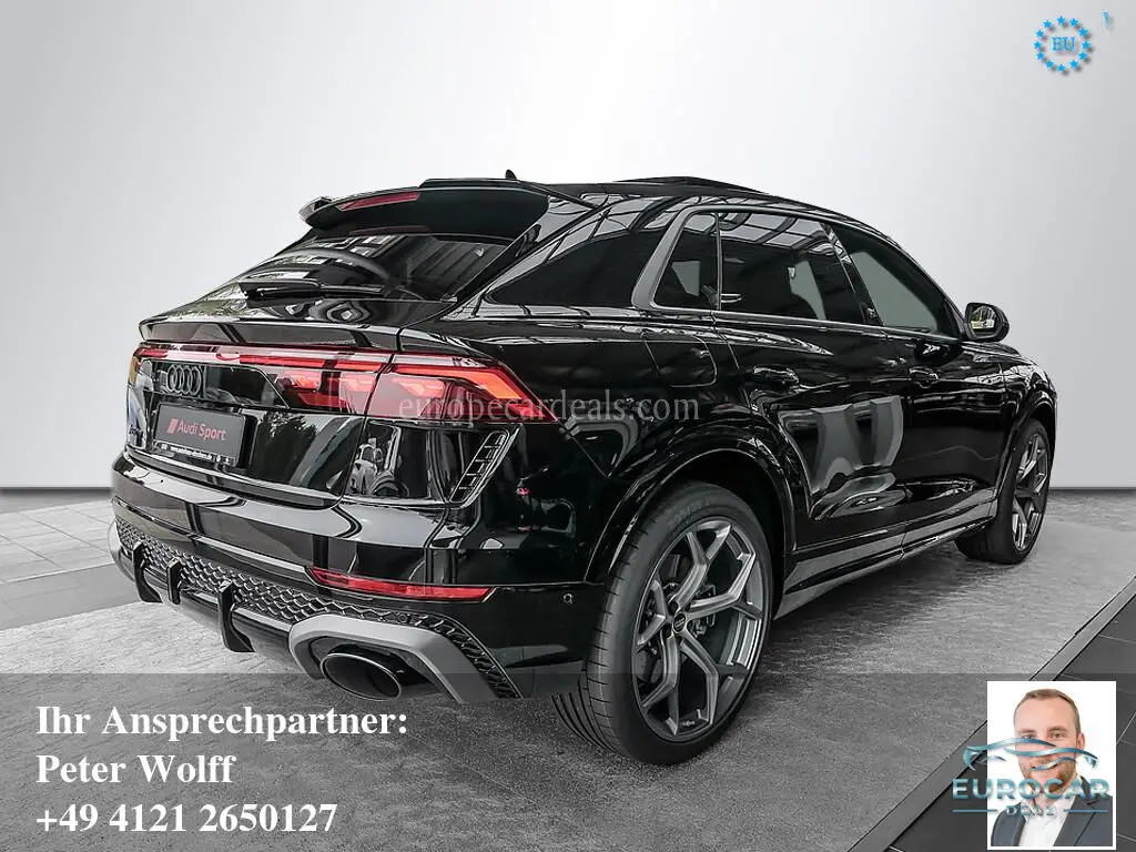 Audi RSQ8