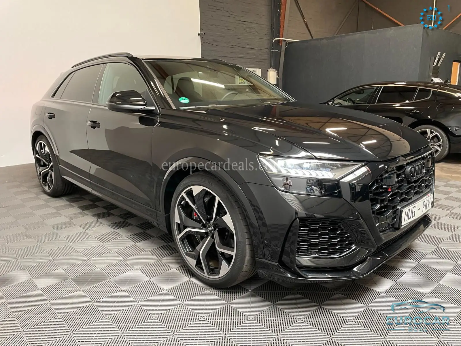 Audi RSQ8