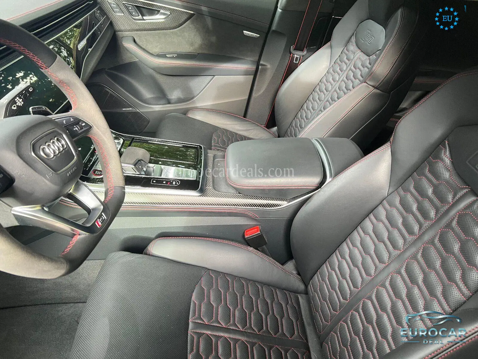 Audi RSQ8