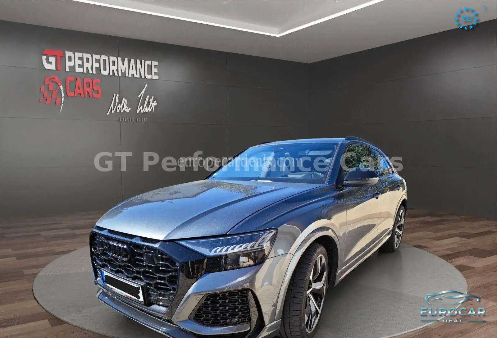 Audi RSQ8