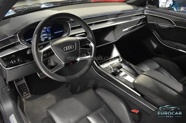 Audi S8