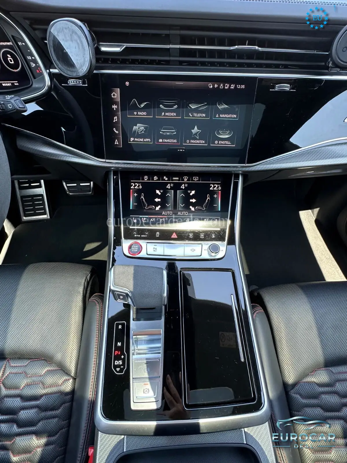 Audi RSQ8