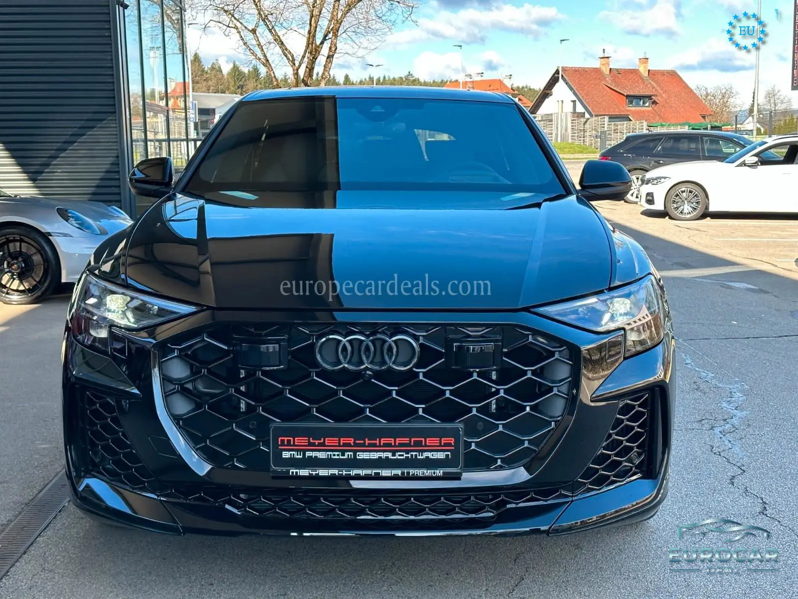 Audi RSQ8