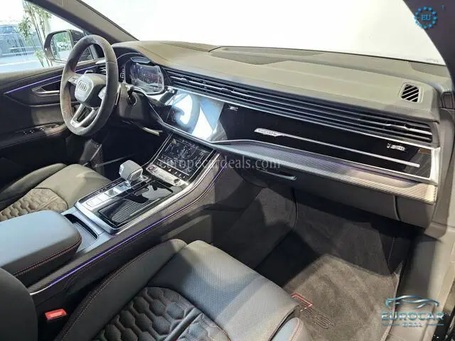 Audi RSQ8