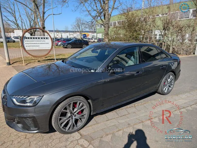 Audi S4