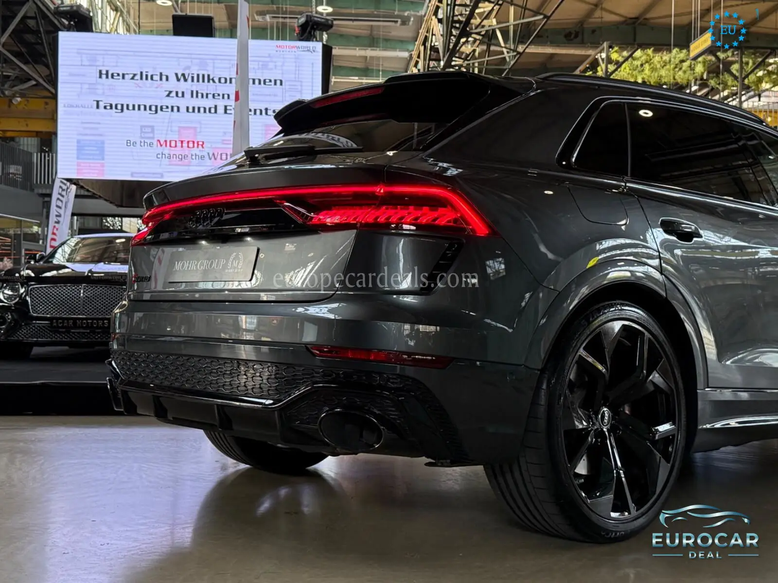 Audi RSQ8