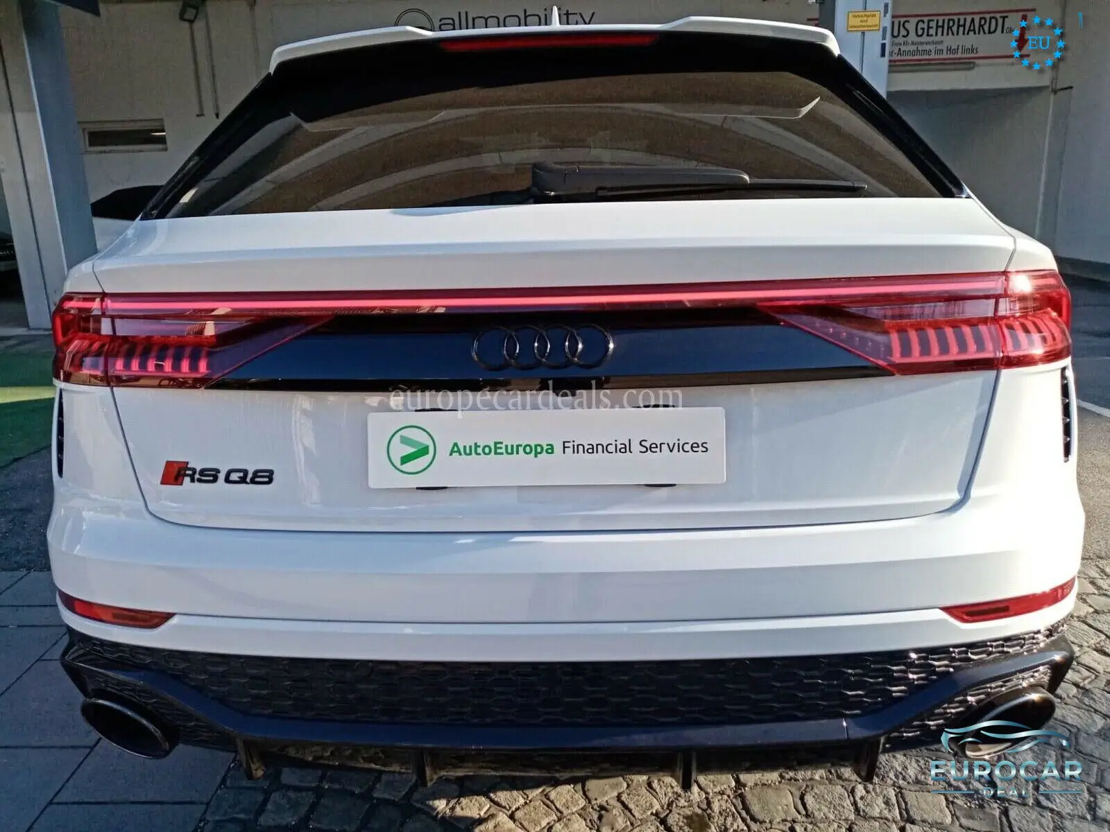 Audi RSQ8