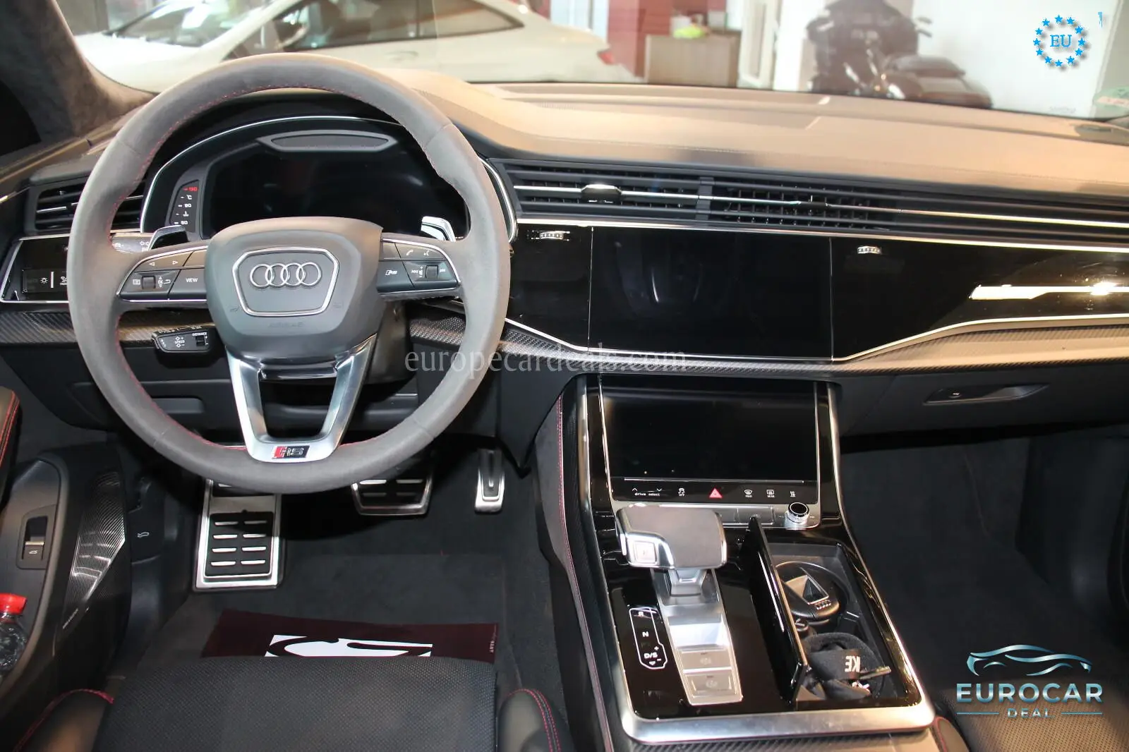 Audi RSQ8