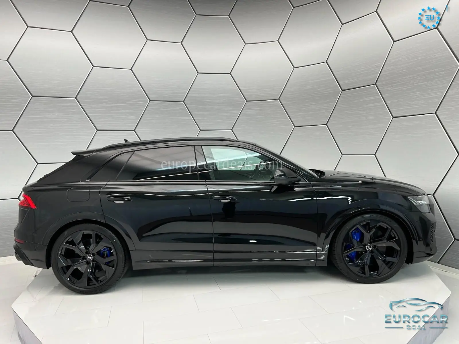 Audi RSQ8