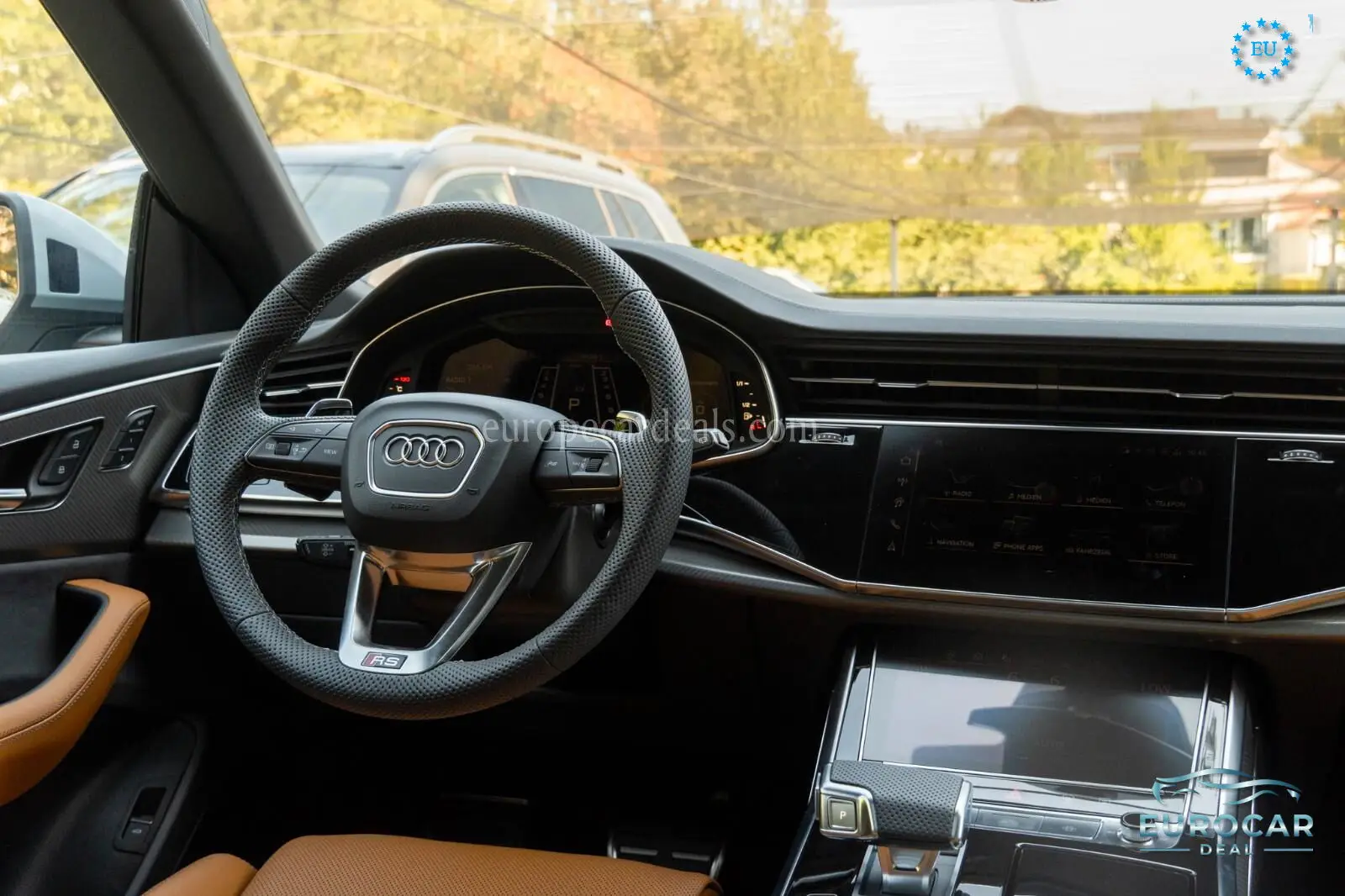Audi RSQ8