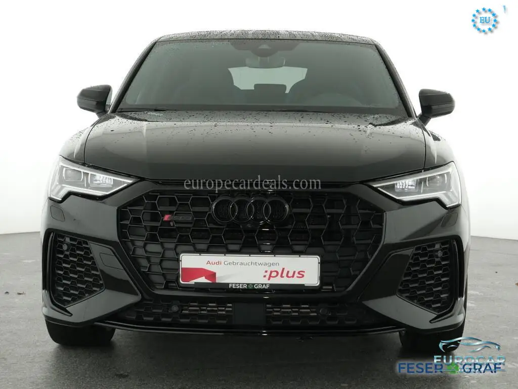 Audi RSQ3