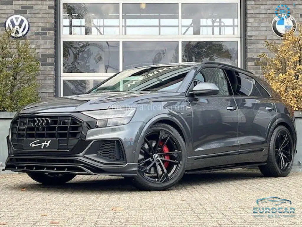 Audi Q8
