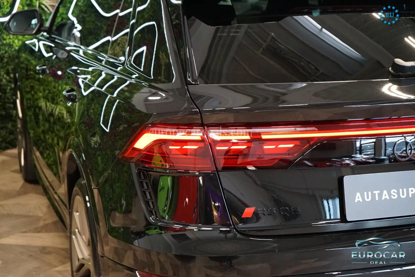 Audi RSQ8