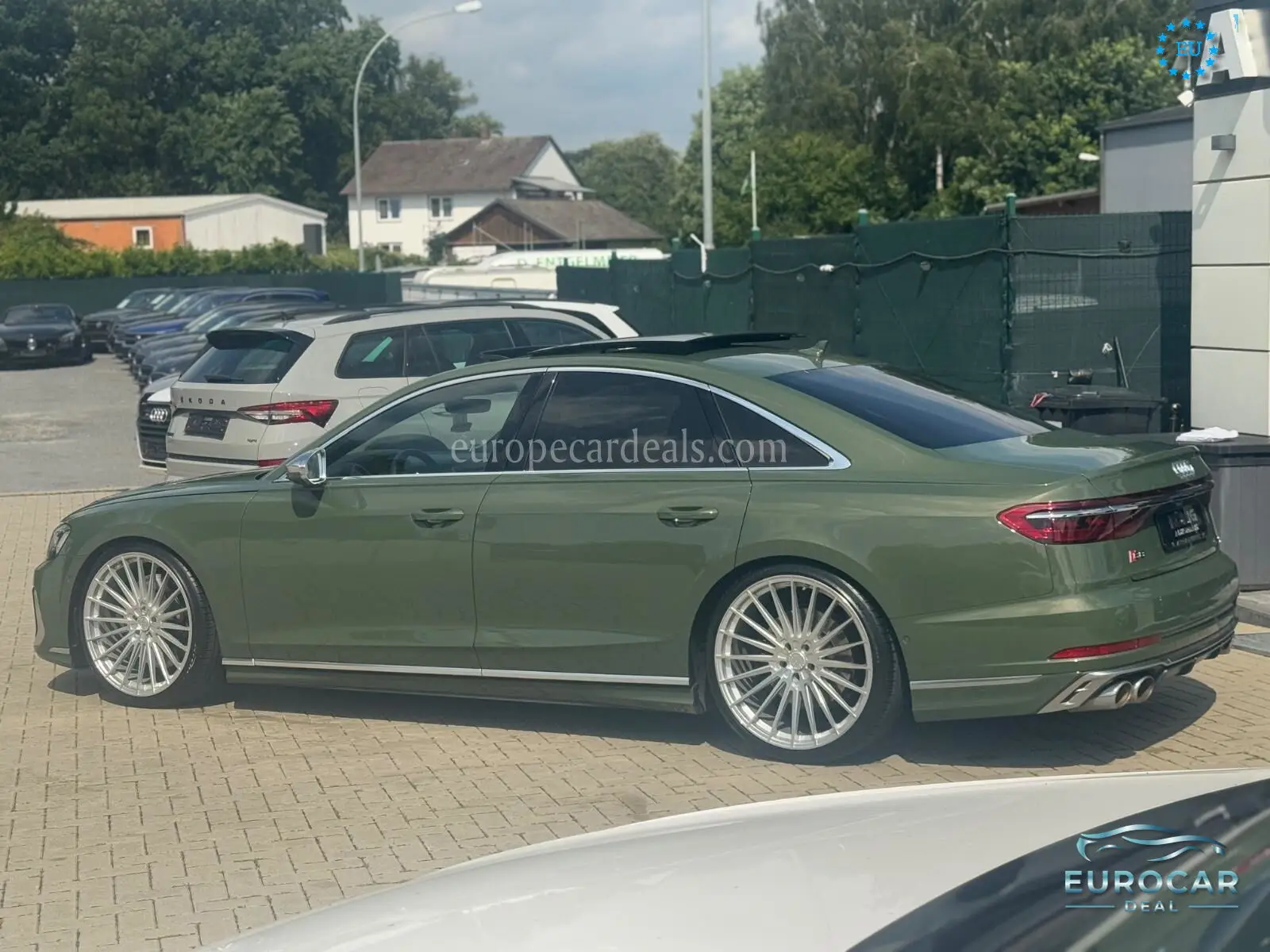 Audi S8