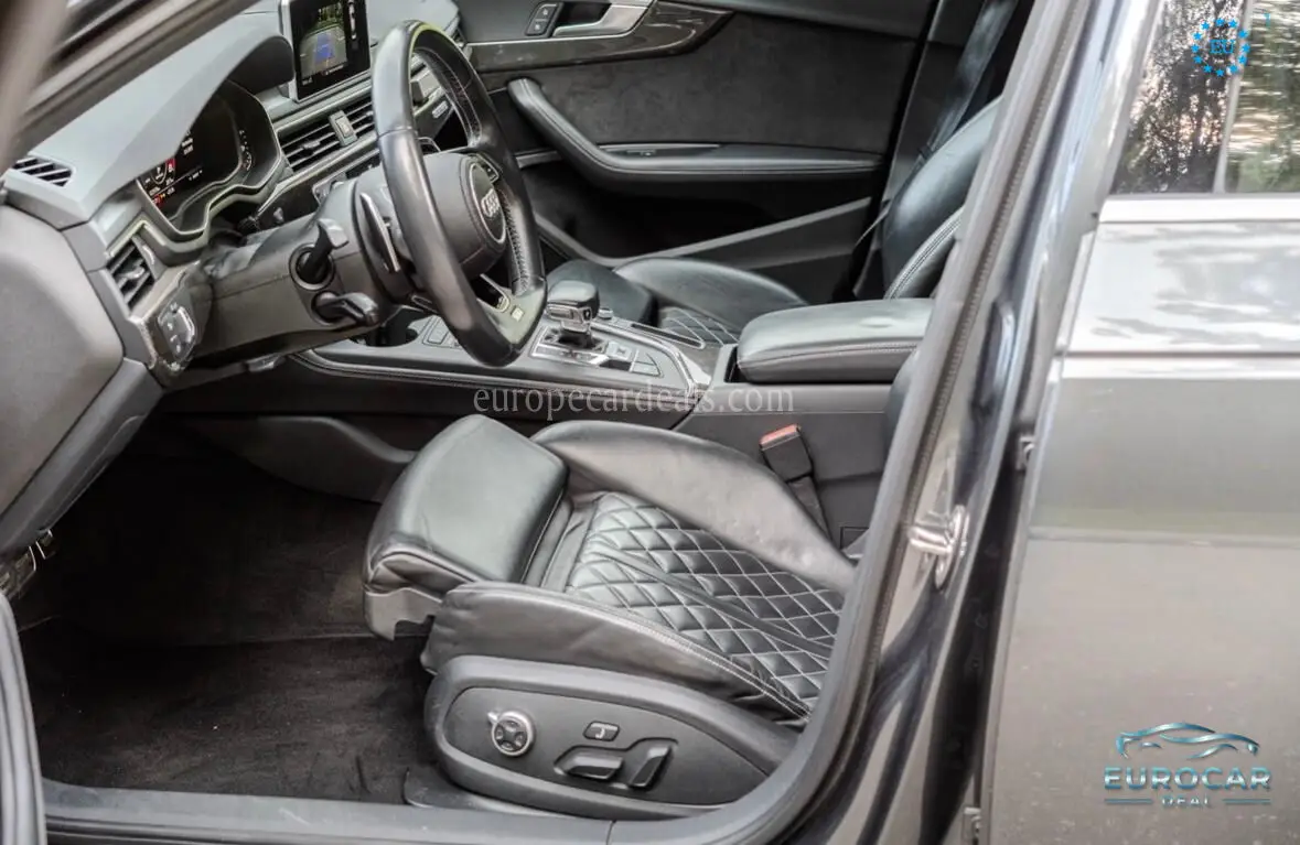 Audi S4