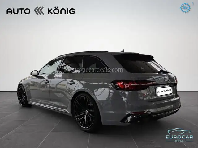 Audi RS4