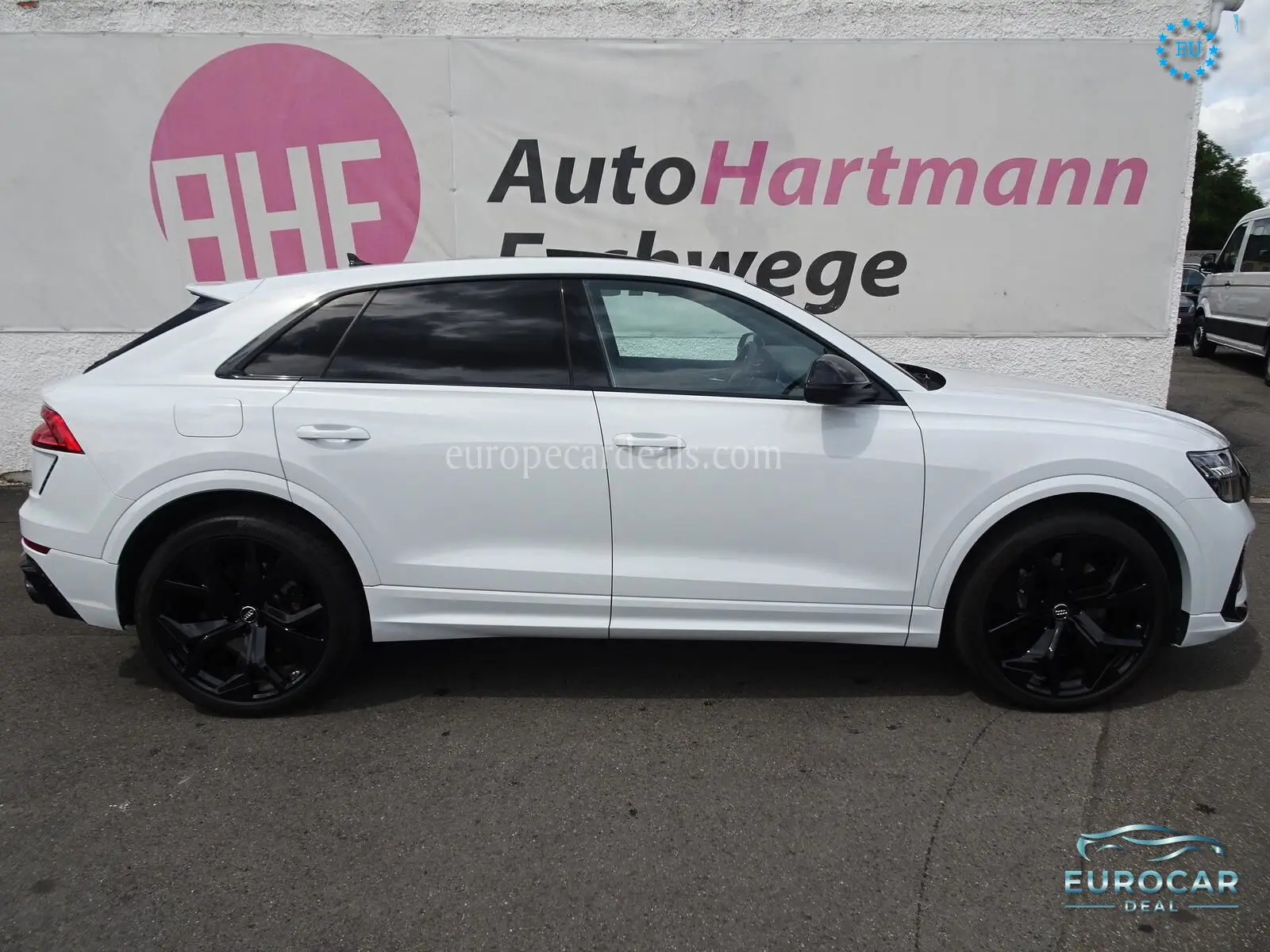 Audi RSQ8