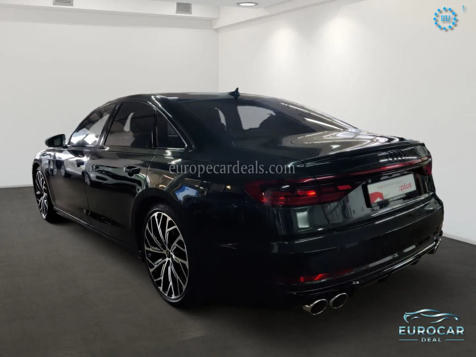 Audi S8