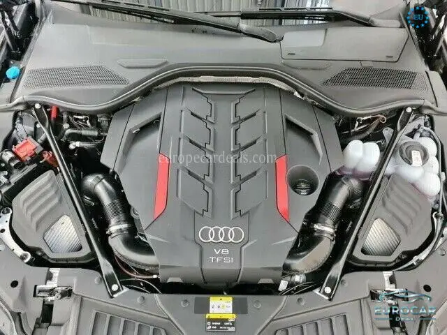 Audi S8