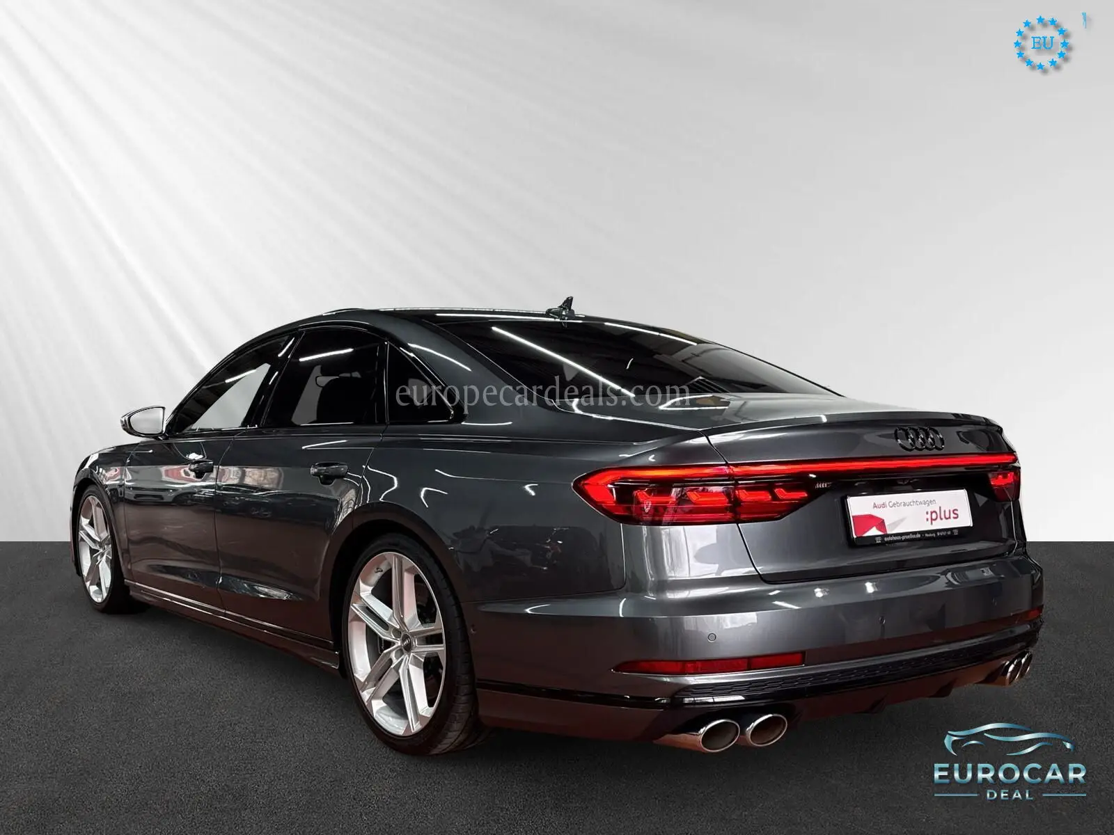 Audi S8