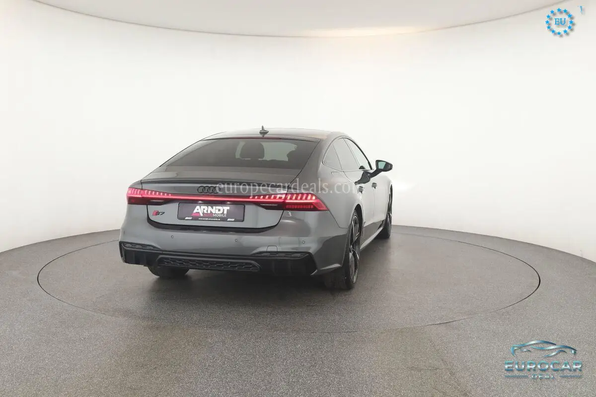 Audi S7