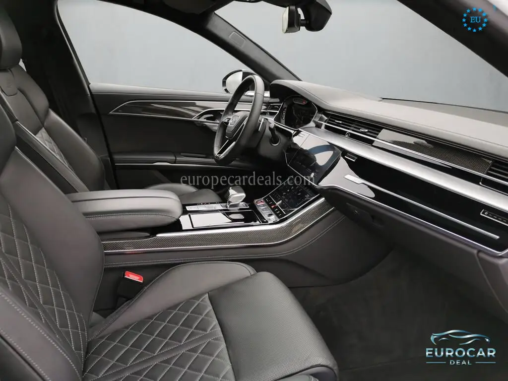 Audi S8