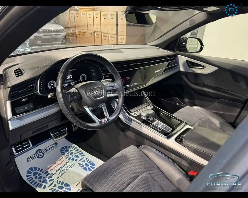 Audi Q8