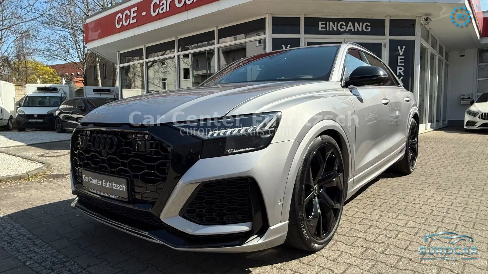 Audi RSQ8