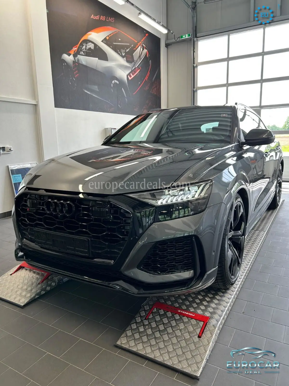 Audi RSQ8