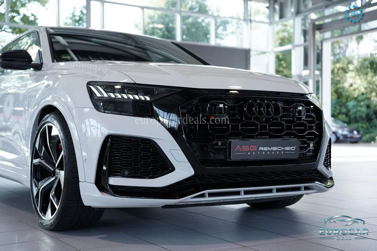 Audi RSQ8