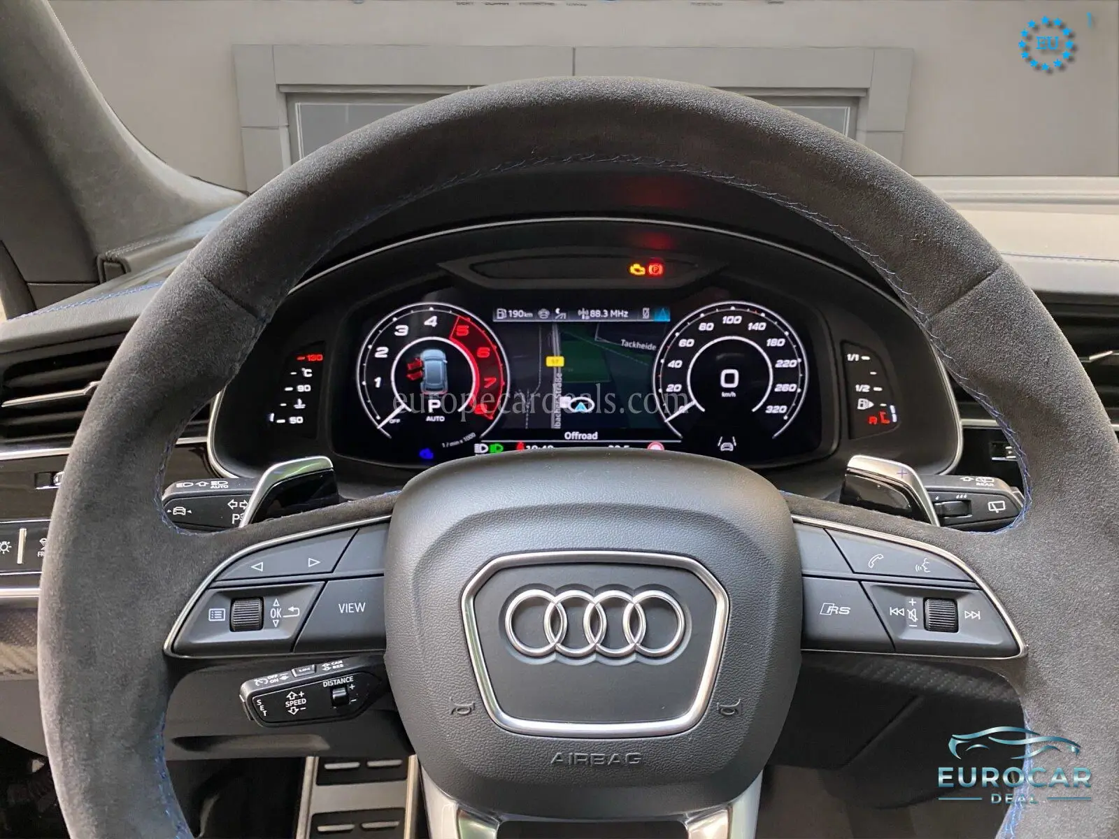 Audi RSQ8