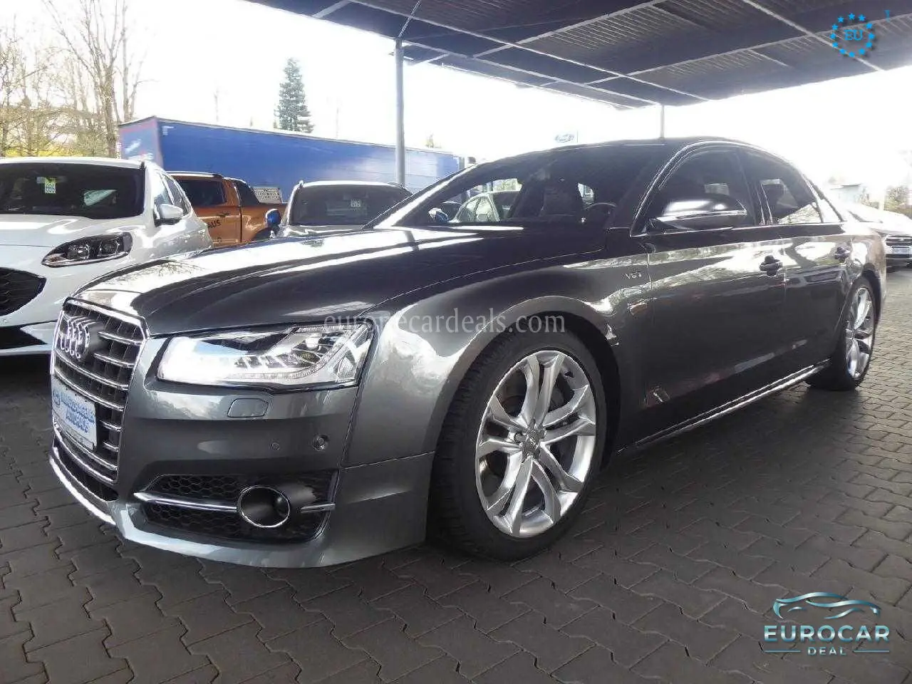 Audi S8