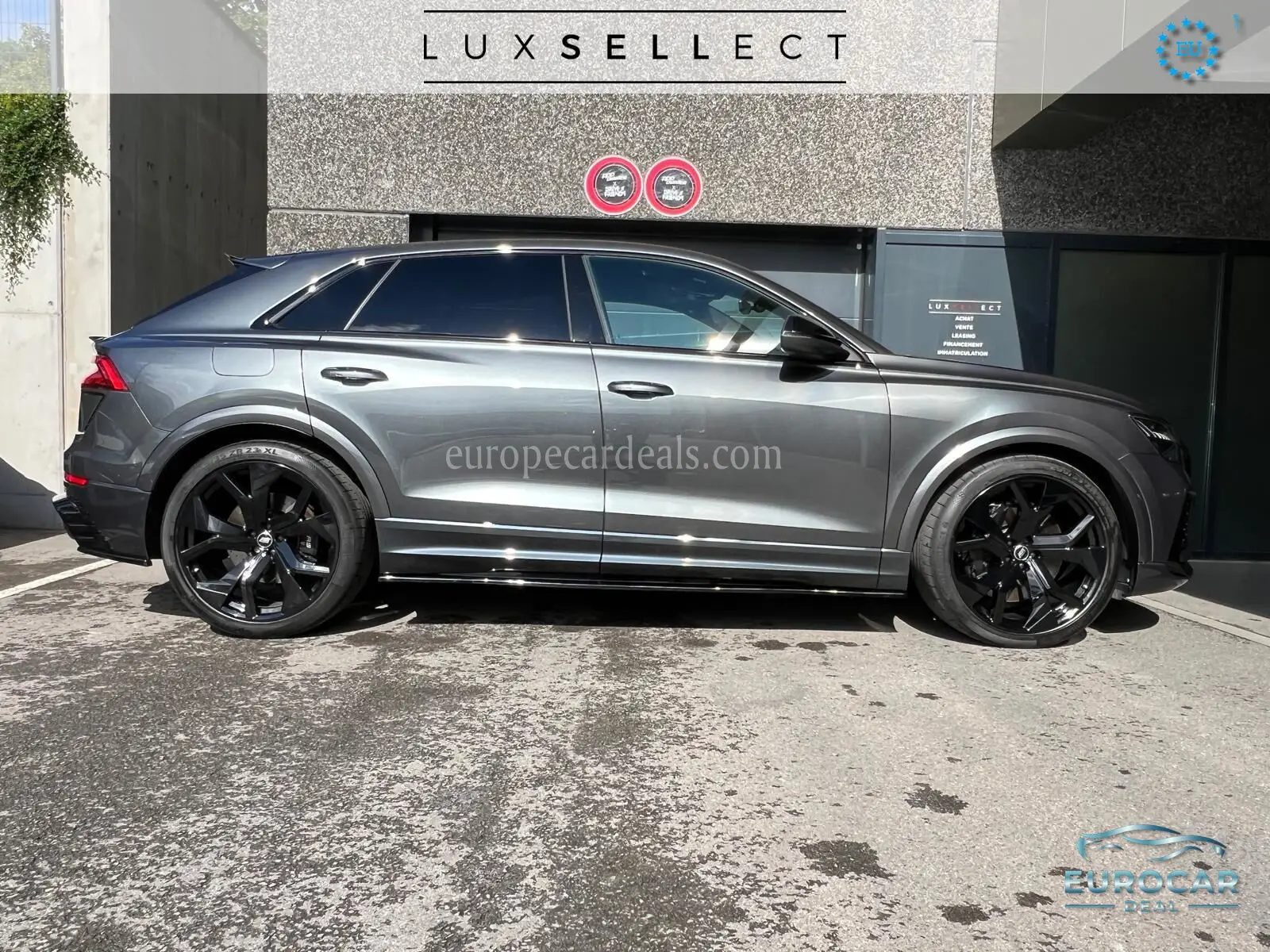 Audi RSQ8