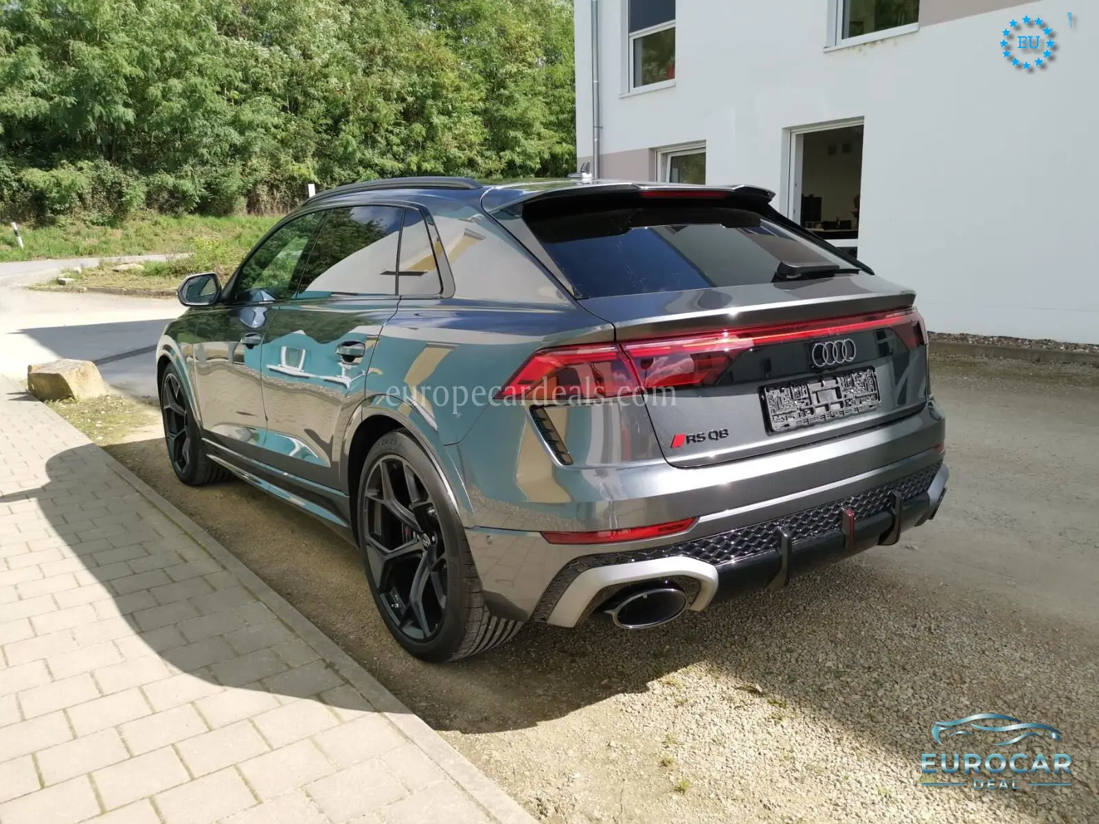 Audi RSQ8