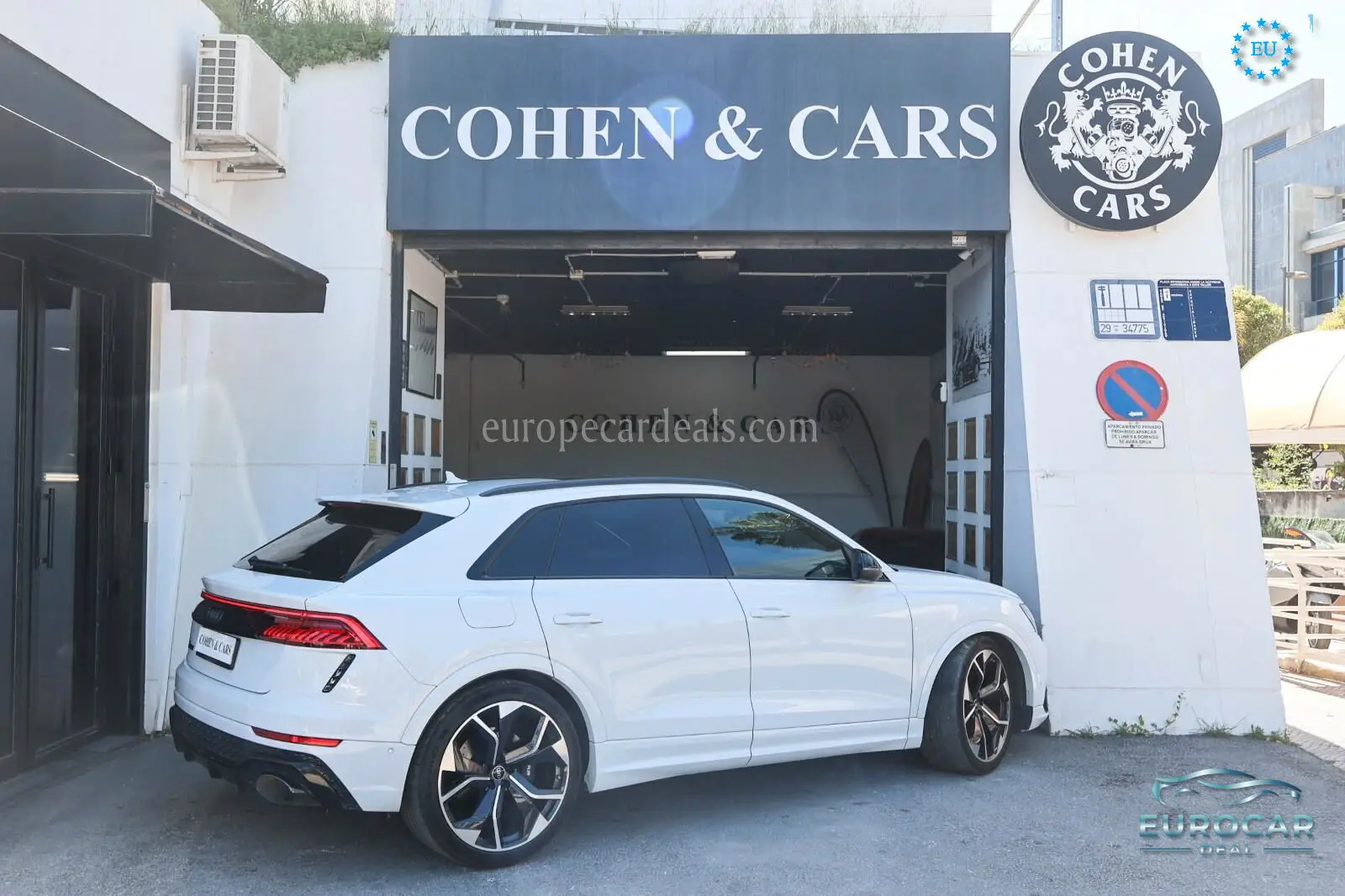 Audi RSQ8