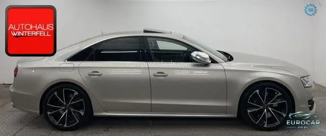 Audi S8
