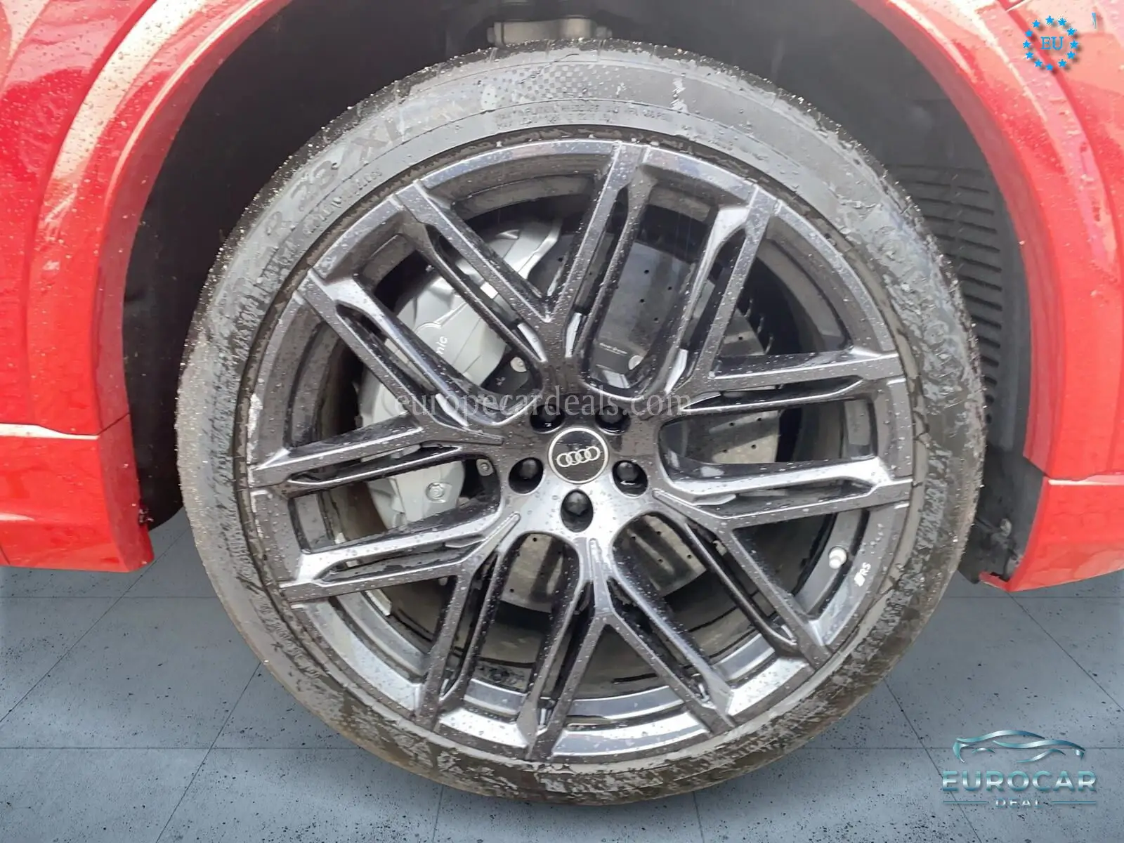 Audi RSQ8