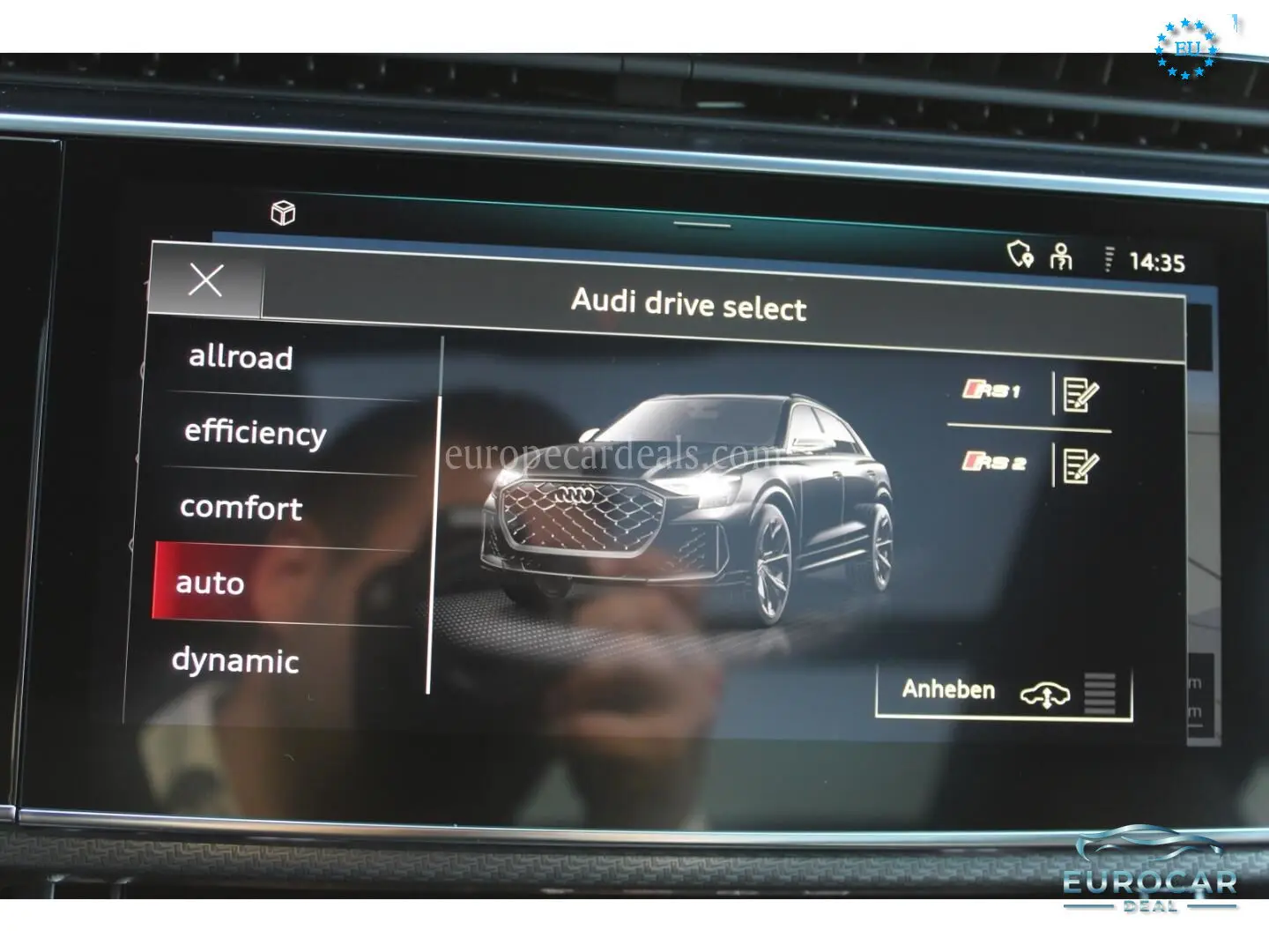 Audi RSQ8