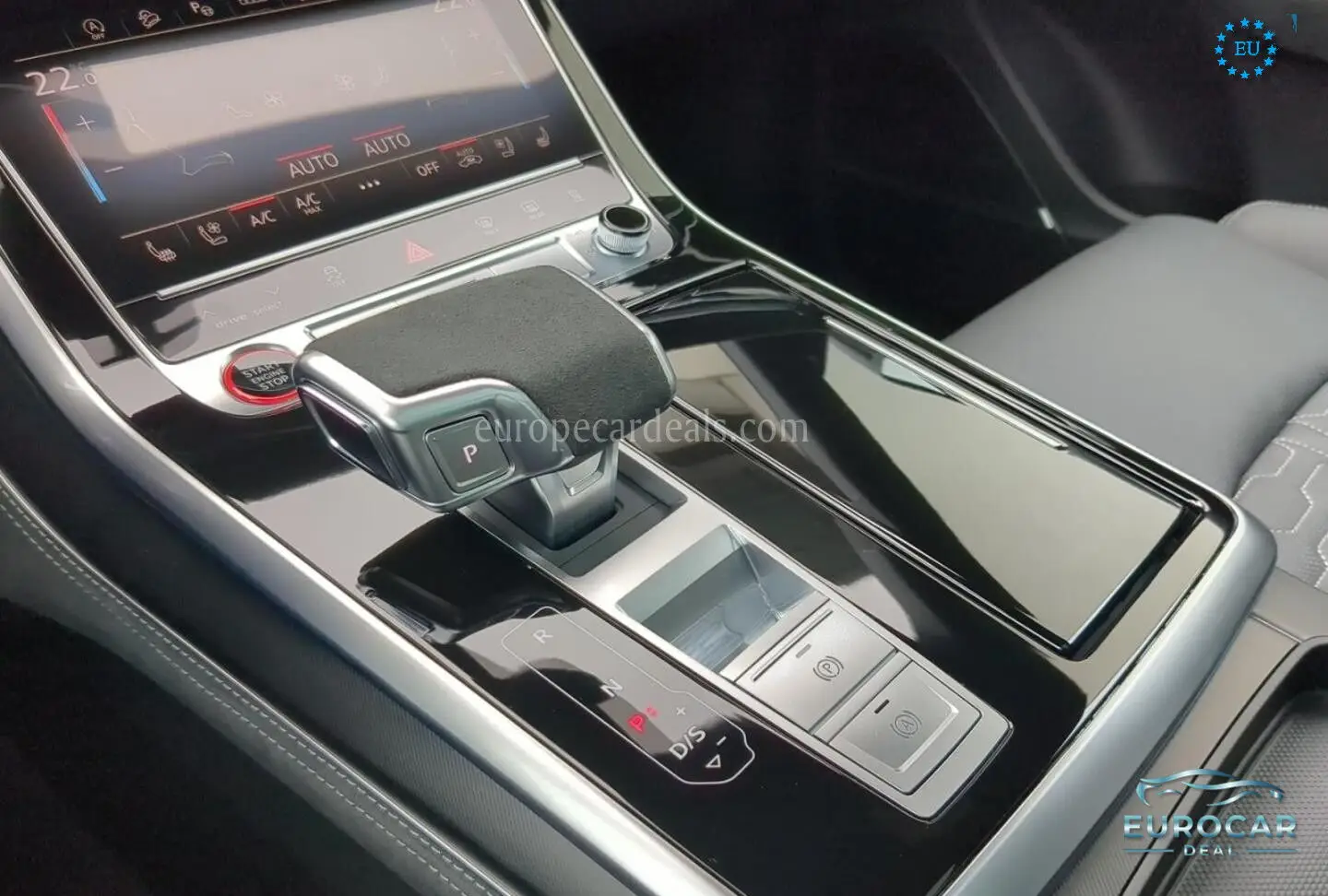 Audi RSQ8