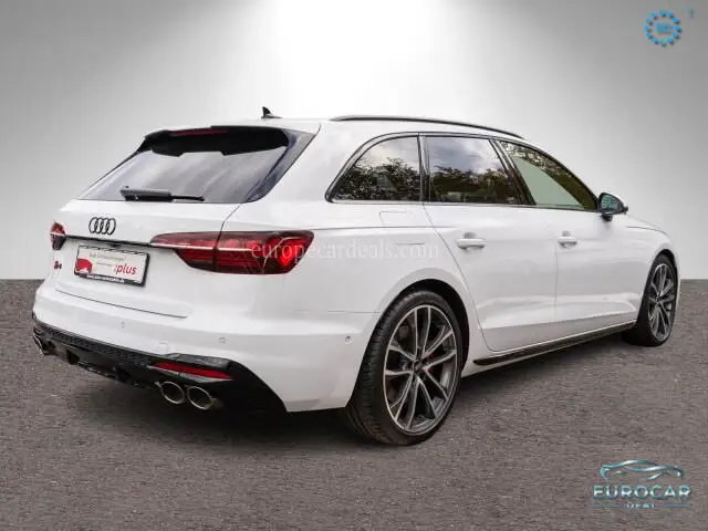 Audi S4