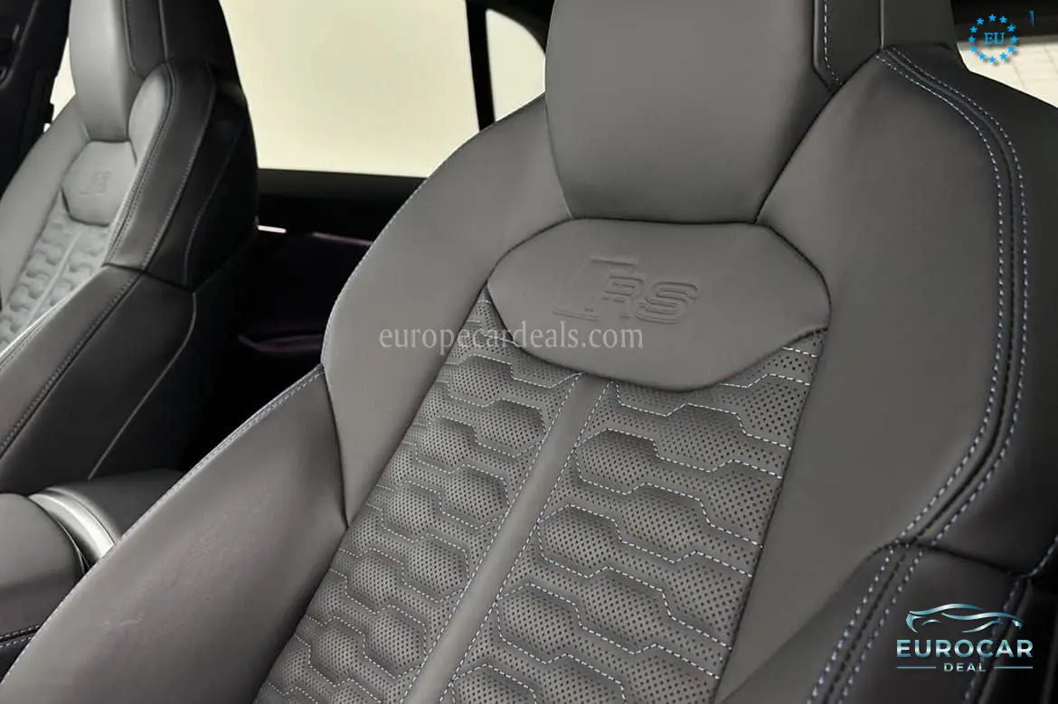Audi RSQ8