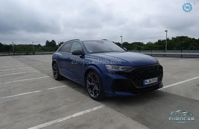 Audi RSQ8