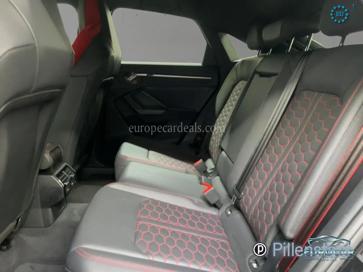 Audi RSQ3