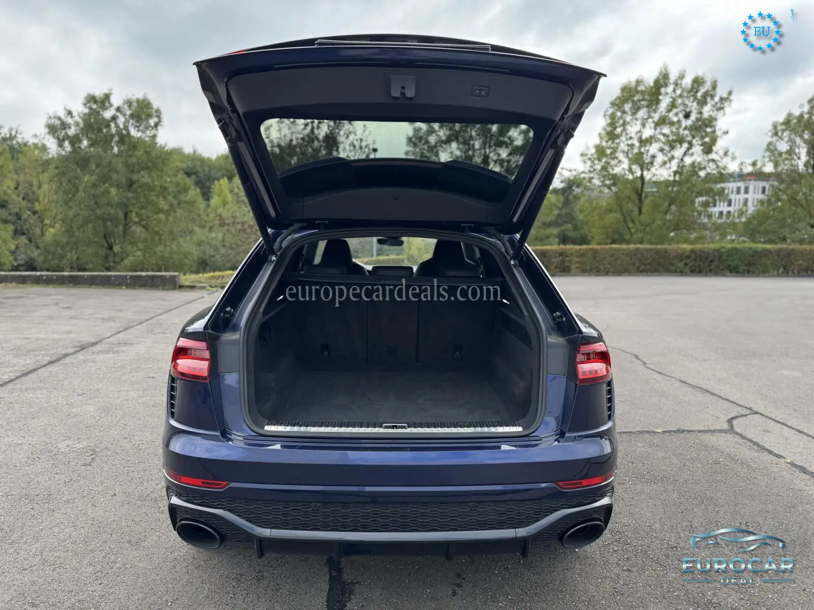 Audi RSQ8