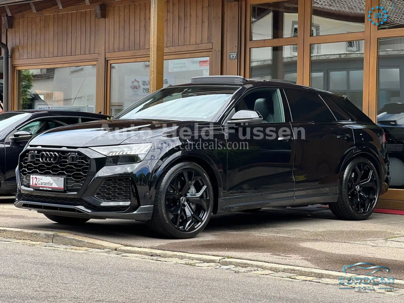 Audi RSQ8