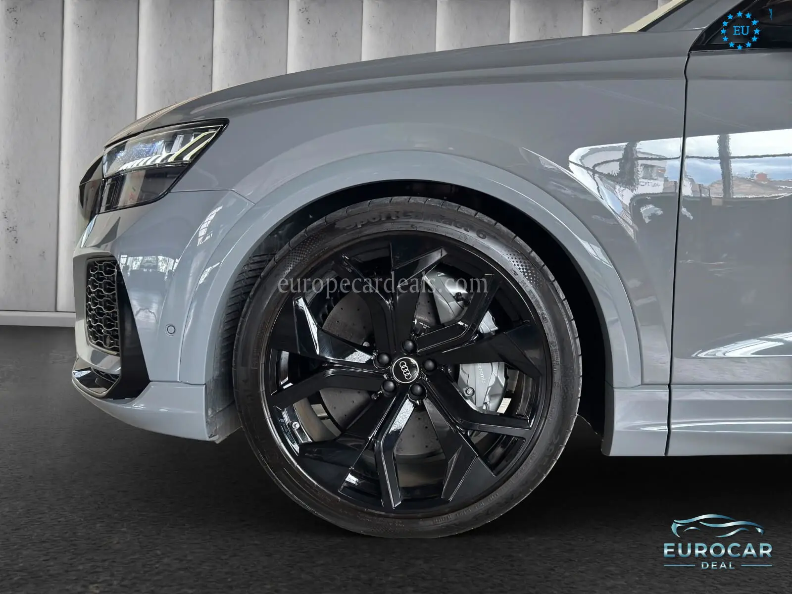 Audi RSQ8