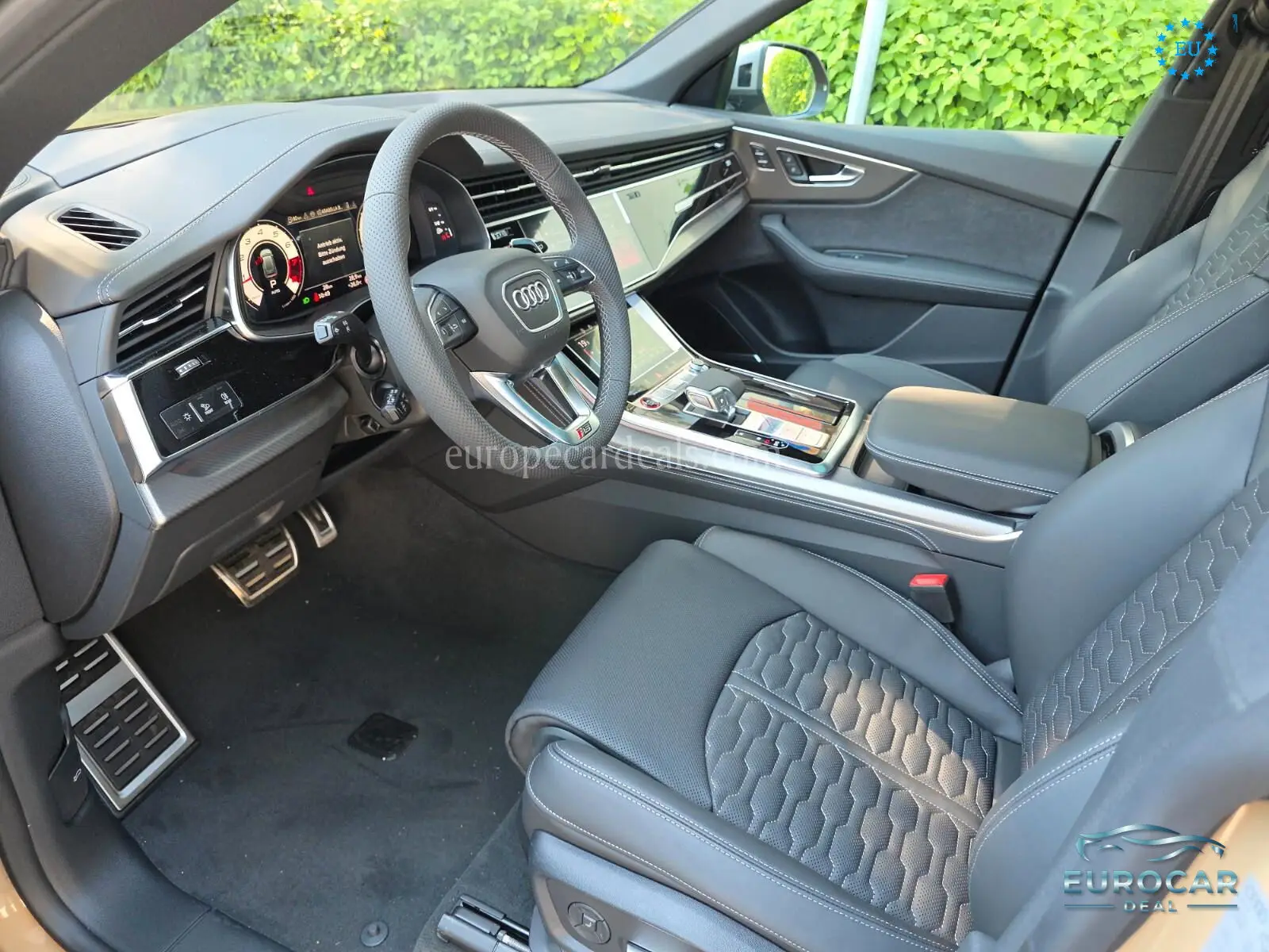 Audi RSQ8