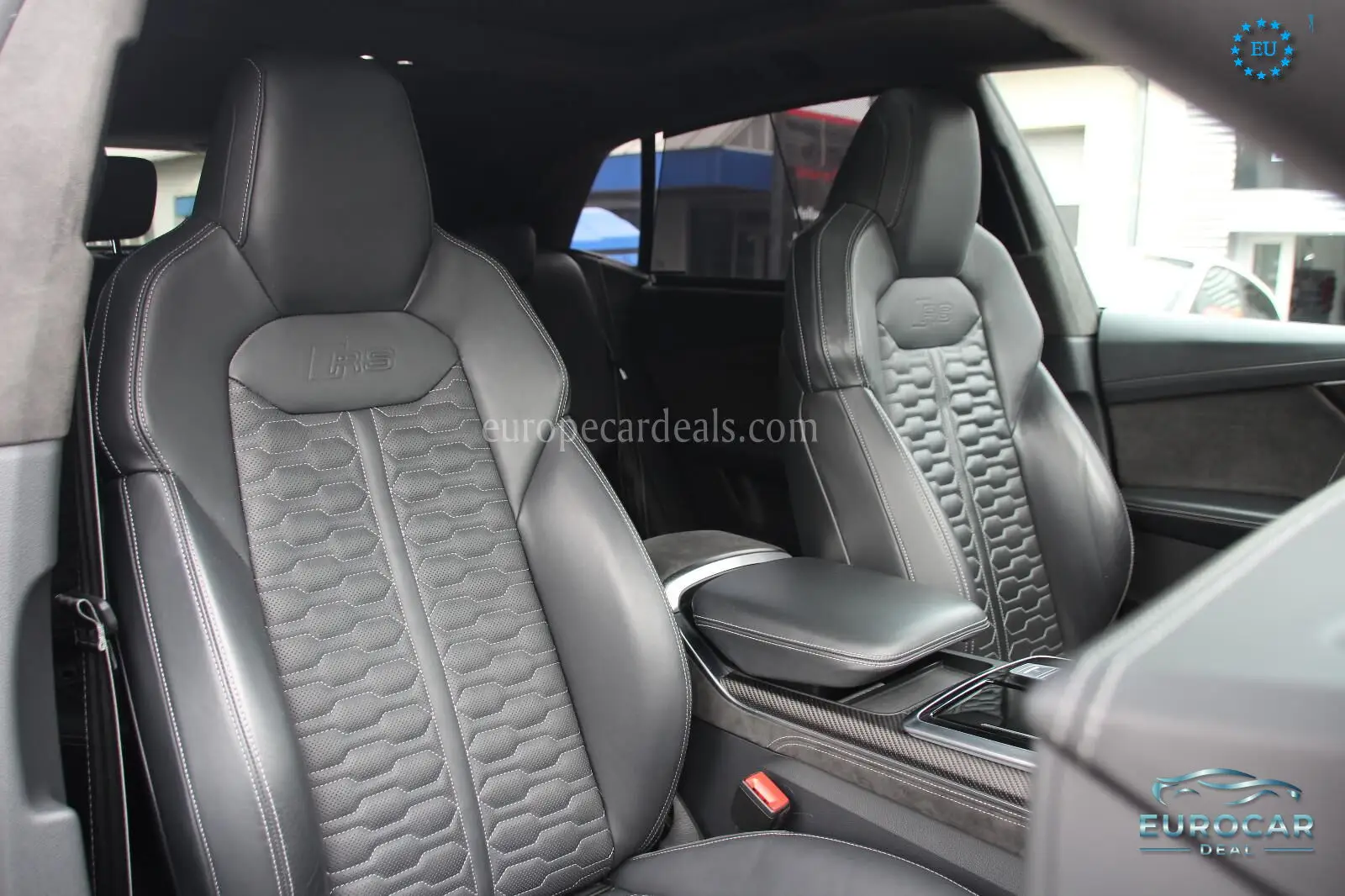 Audi RSQ8