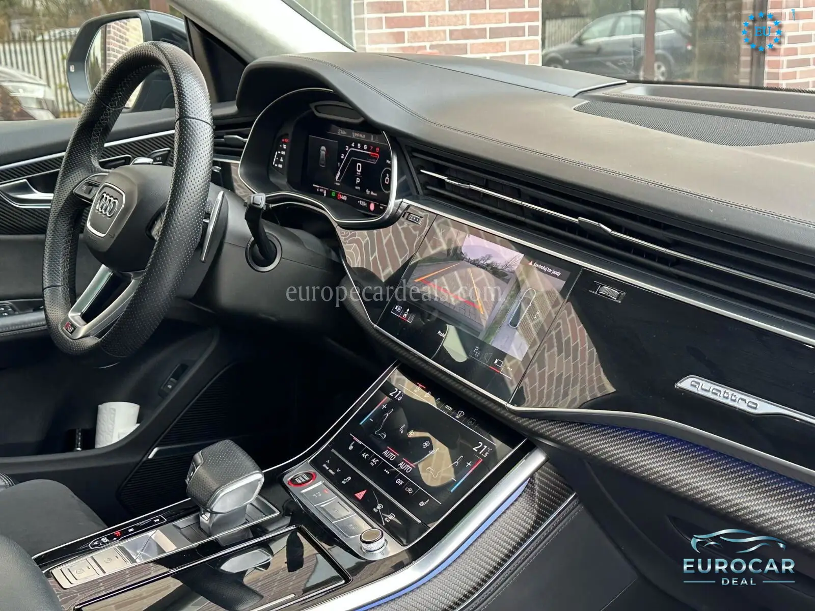 Audi RSQ8