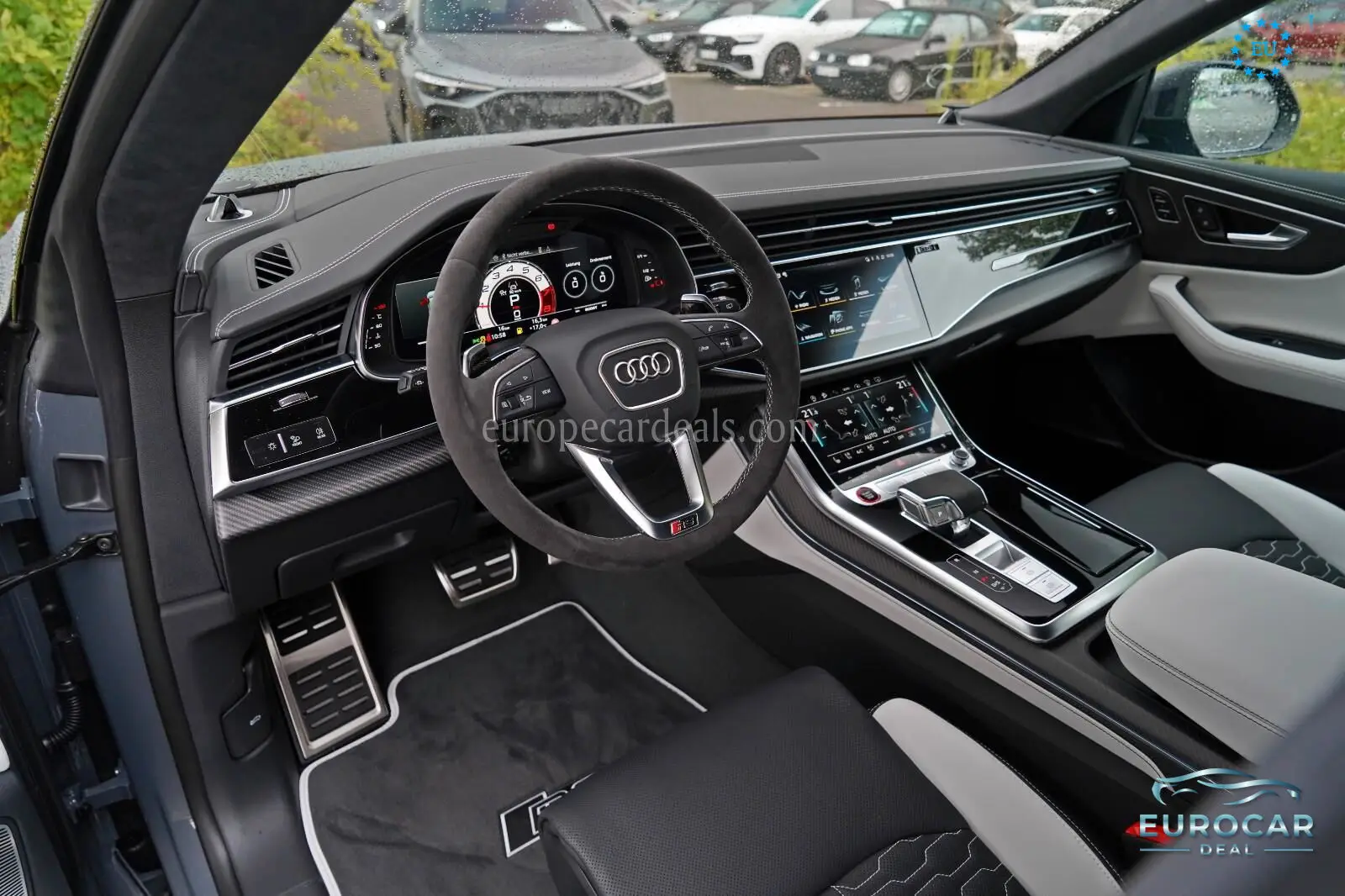 Audi RSQ8